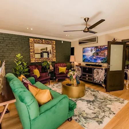 SW1 Lodge-3