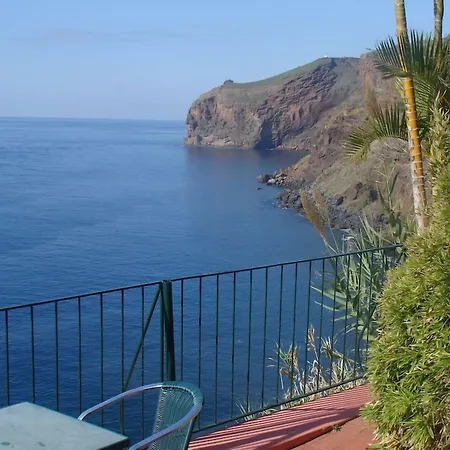 Inn & Art Madeira-3