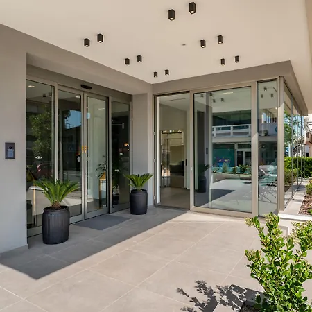 Hotel Sporting Riccione-3