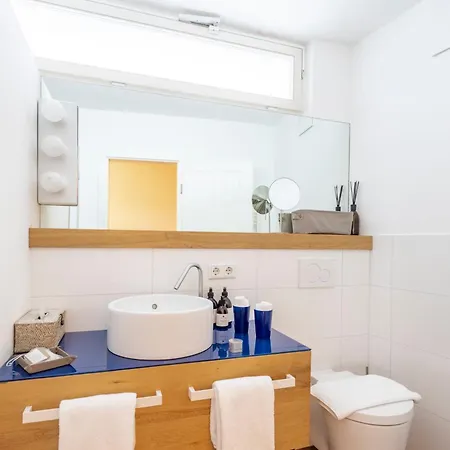 Small Luxury Hotel Goldgasse-3