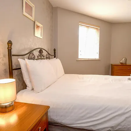 The Queens Hotel & Victoria Cloisters Apartments-3