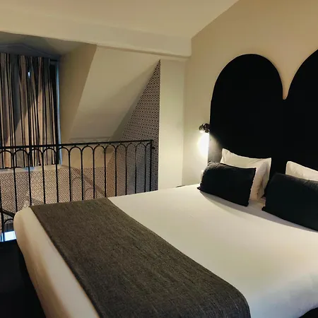Hotel Noir-3