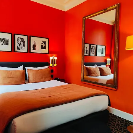Hotel Noir-2