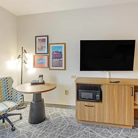 Hampton Inn Foley-3