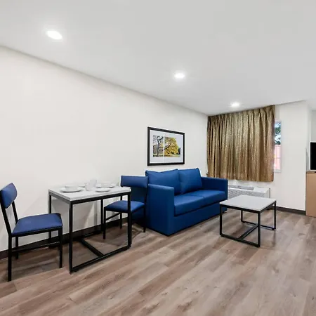 Mainstay Suites Raleigh North-3