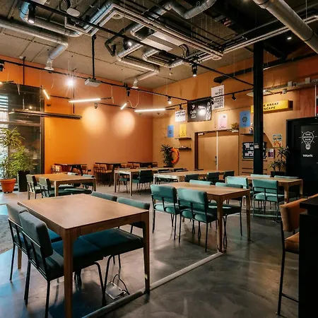 The Social Hub Amsterdam City Extended Stay-3