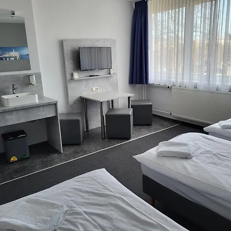 Hotel&Gästehaus Rostock Lütten Klein-2