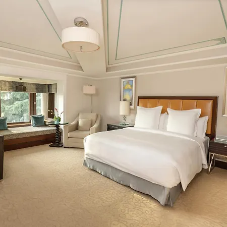 Four Seasons Hotel Istanbul At The Bosphorus-3