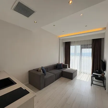Green Hills Suites-3