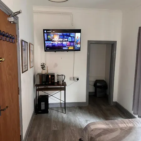 Lincoln City Centre , Fast Wifi & Self Check In-3