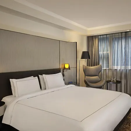Park Plaza Victoria London-3