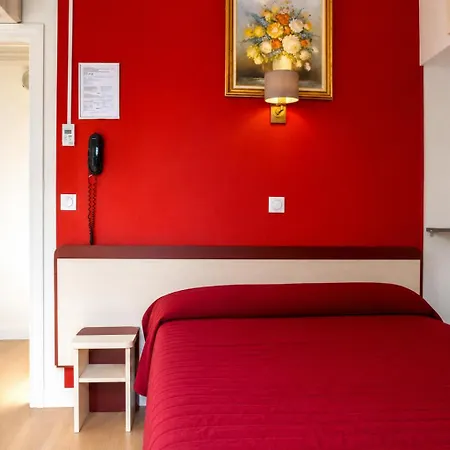 Avenir Hotel Montmartre-3