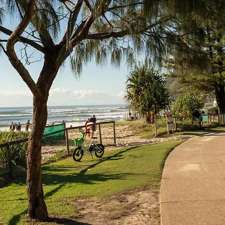 Swell Resort Burleigh Heads-2
