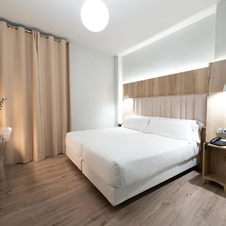 Hotel Sercotel Dona Carmela-3