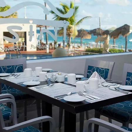 Club Regina Cancun-2