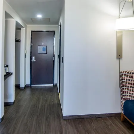 Holiday Inn Express Mexico Santa Fe By Ihg-3