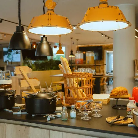 Urban Hotel & Spa Aix-Les-Bains - BW Signature Collection-2
