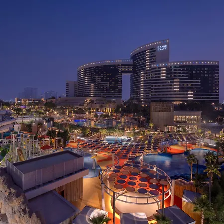 Grand Hyatt Dubai Resort & Waterpark-2