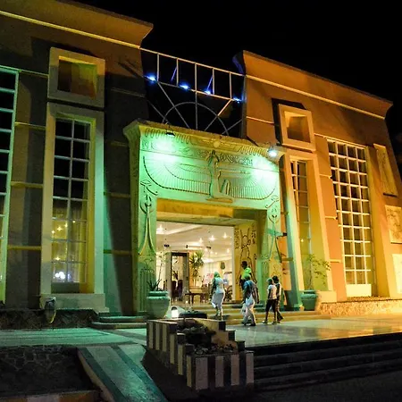 Blue Reef Red Sea Resort-2
