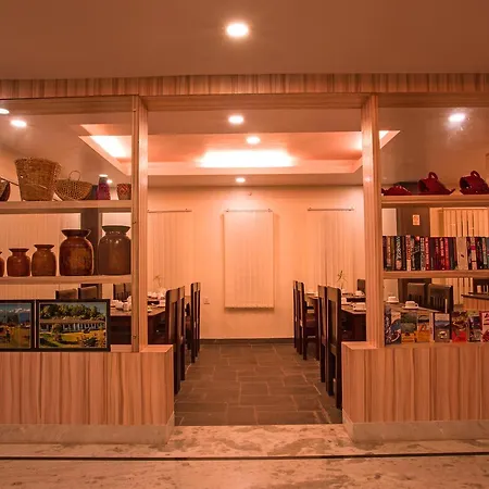 Hotel Spring-2