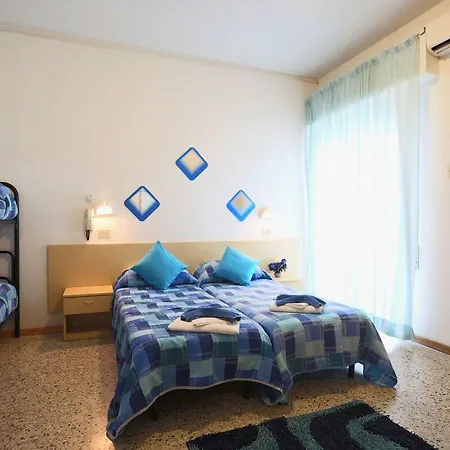 Hotel Tv-2