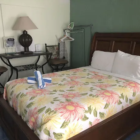 Calypso Inn Wilton Gay Male Resort-3