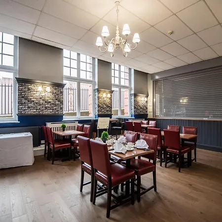 Rowton Hotel-3