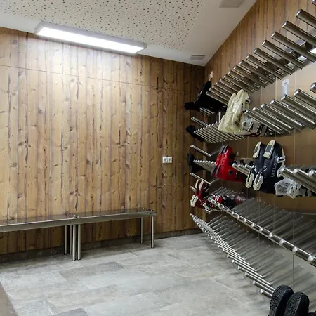 Hotel Garni Golfais-2