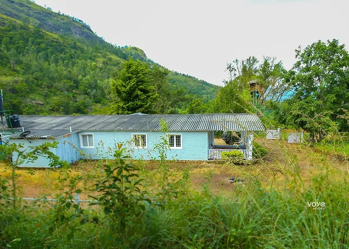 Moonlight Munnar Forest Bungalow With Private Waterfalls By Voye Homes