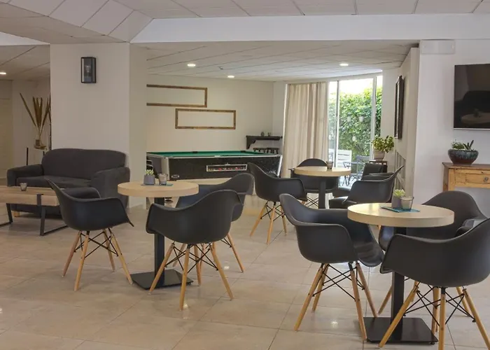 Majestic Hotel - Adults Only