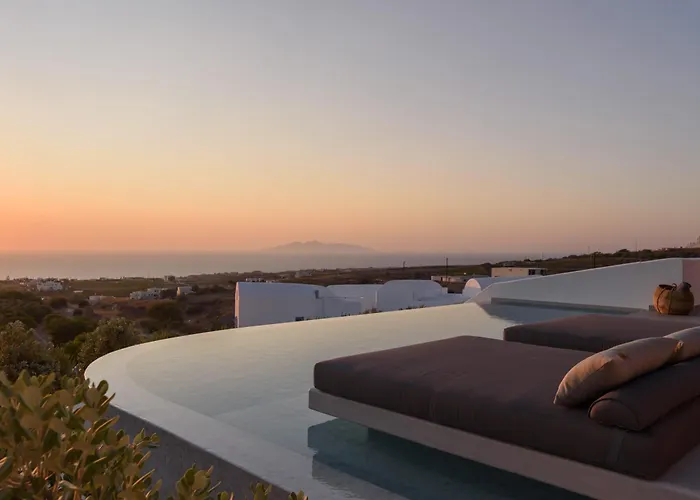 Este Luxury Suites Fira 