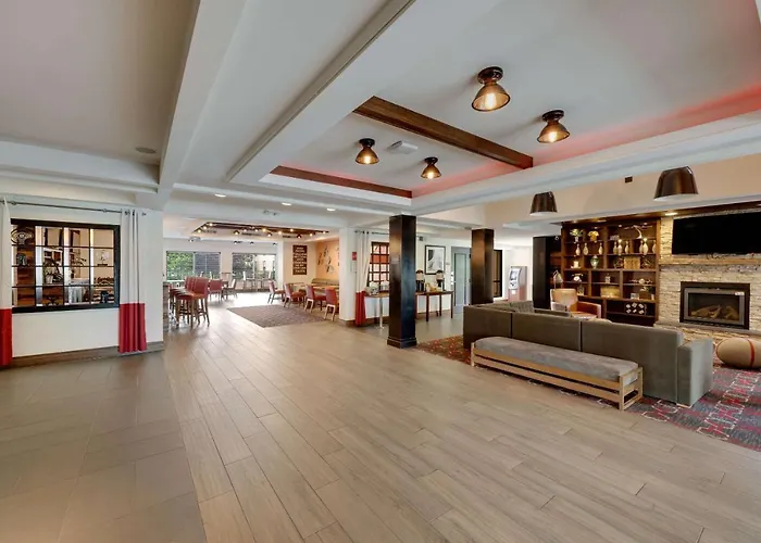 The Crossroads Hotel - Newburgh