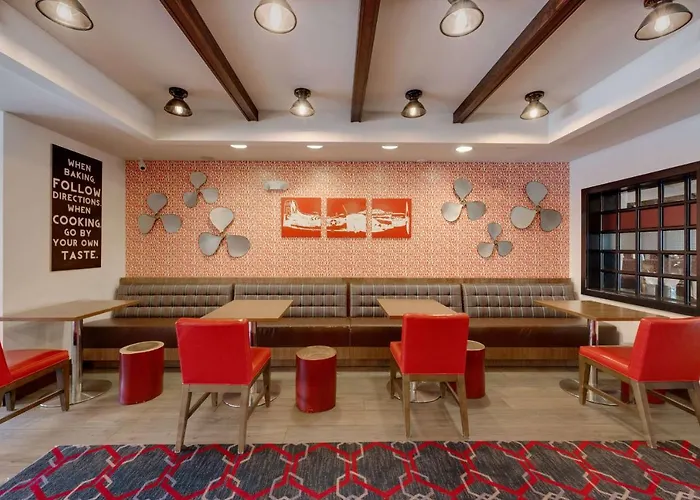 The Crossroads Hotel - Newburgh