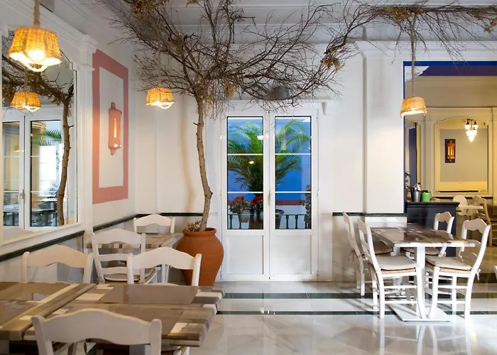 Hotel Plaza Cavana Nerja