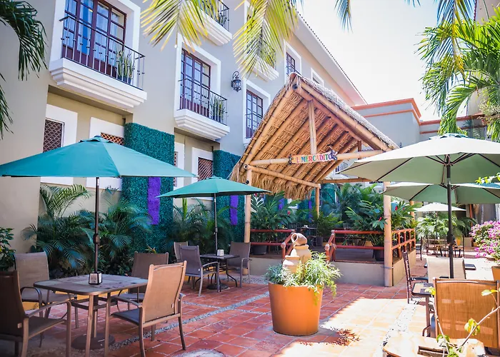 Binniguenda Huatulco & Beach Club