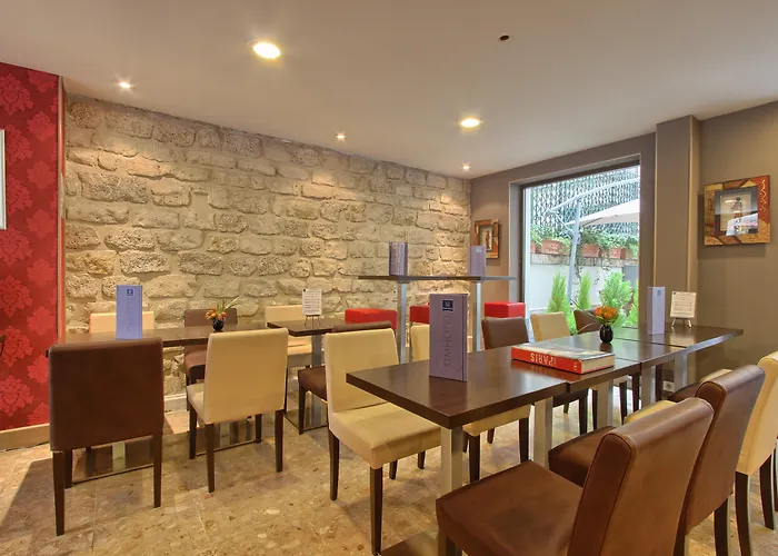 Timhotel Odessa Montparnasse Parigi