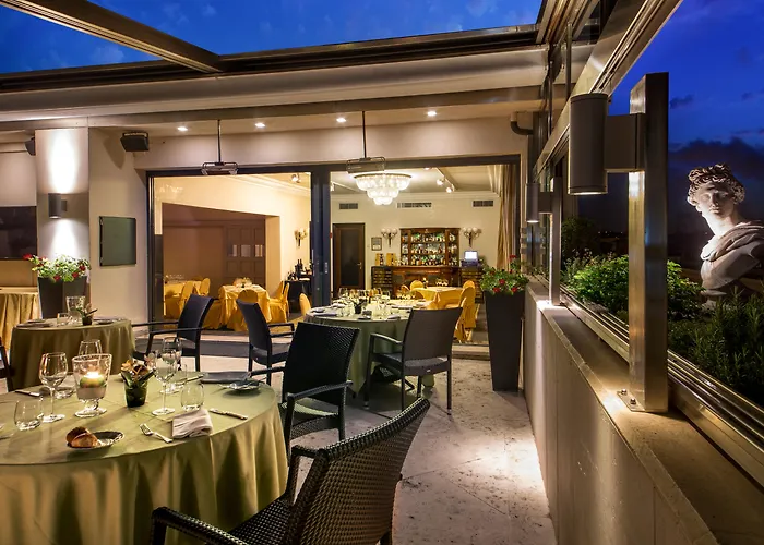 Hotel Savoy