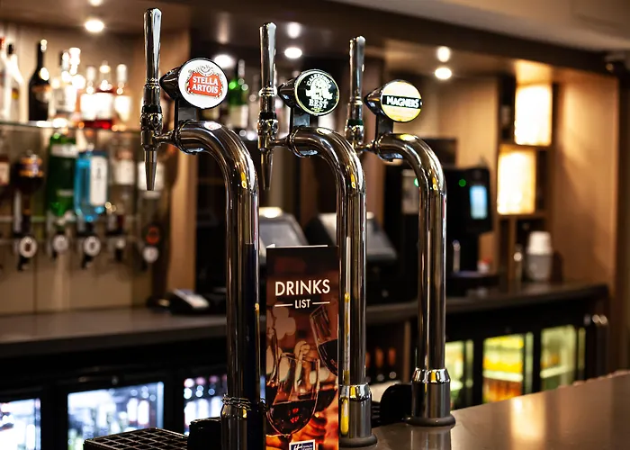 Doubletree By Hilton Edinburgh Airport
