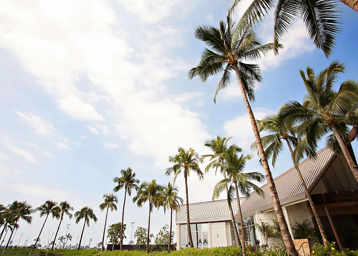 Hilton Hawaiian Village Waikiki Beach Resort
