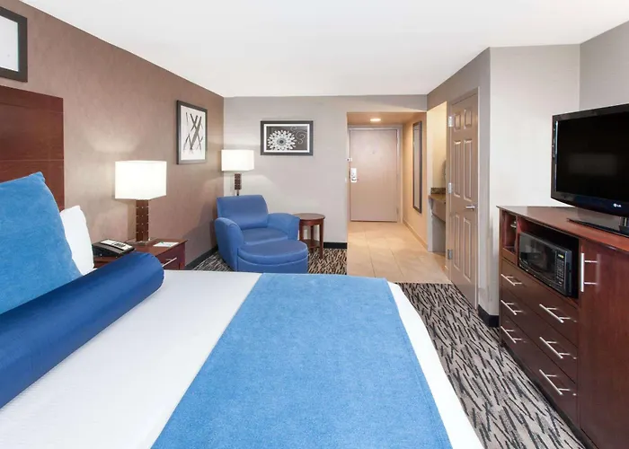 Wyndham Garden Elk Grove Village - O'Hare