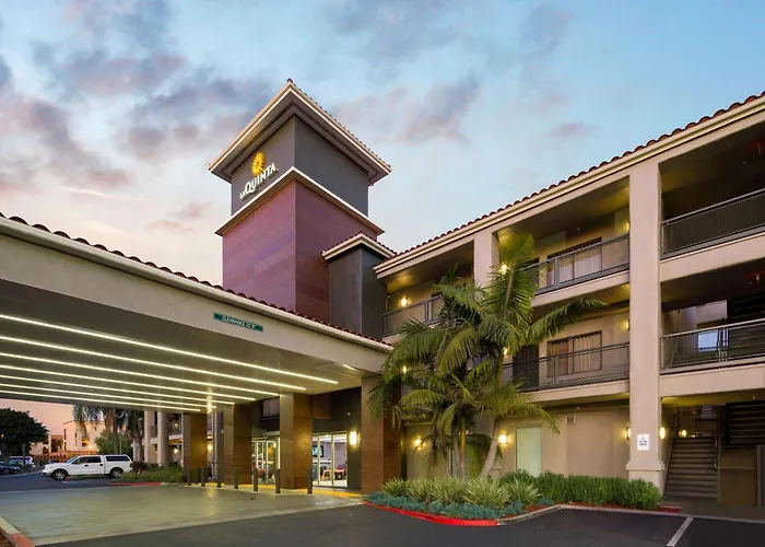 La Quinta By Wyndham Orange County Airport