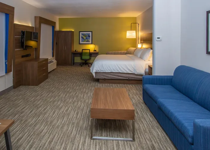 Holiday Inn Express Hotel & Suites Roseville - Galleria Area By Ihg