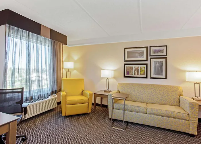 La Quinta Inn & Suites By Wyndham Panama City