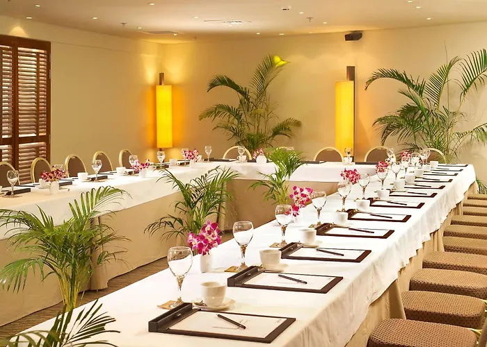 Radisson Blu Dhaka Water Garden