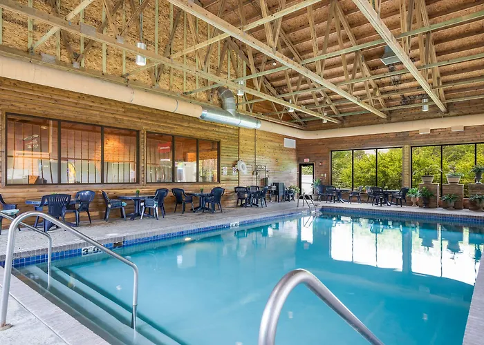 The Shore Club Wisconsin, Ascend Hotel Collection