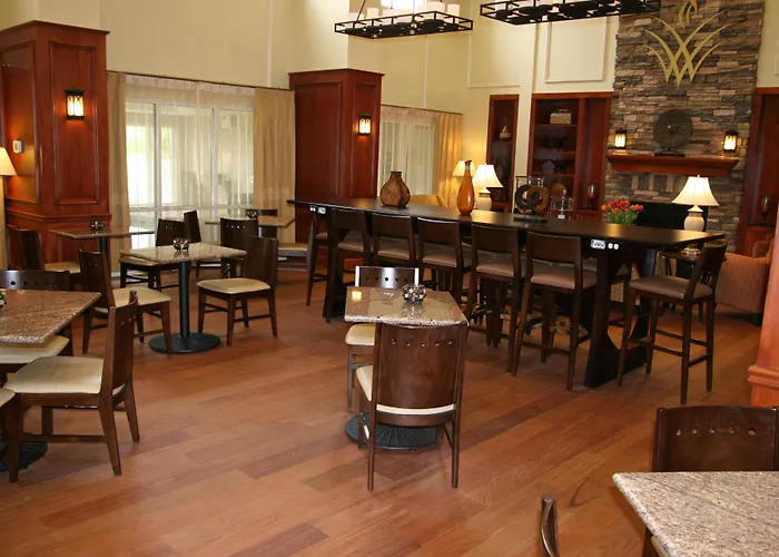 Hampton Inn & Suites Lanett/West Point