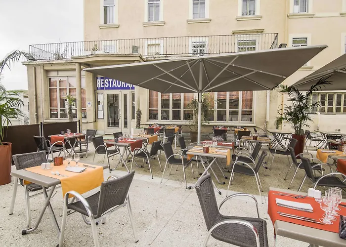 Hotel Kyriad Orange Centre Ville