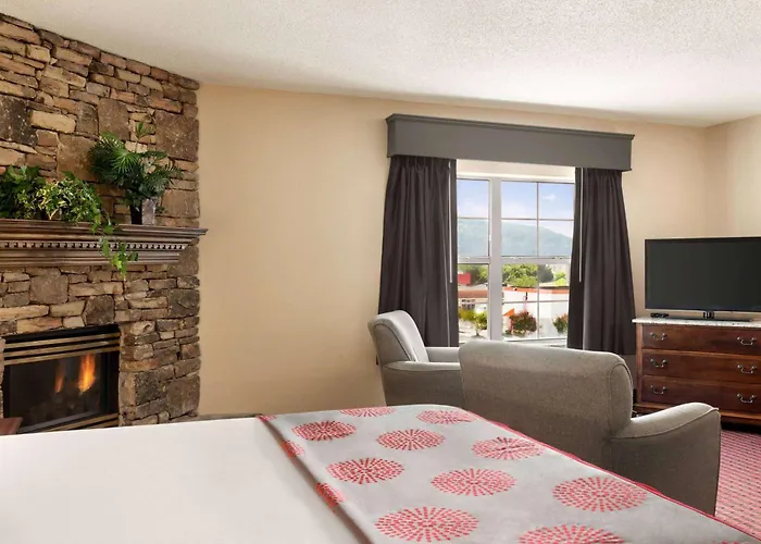 Ramada By Wyndham Pigeon Forge North