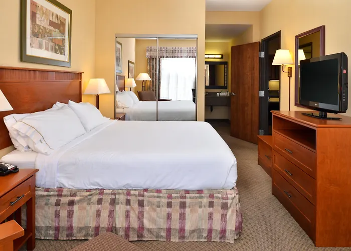 Holiday Inn Express&Suites St George North - Zion