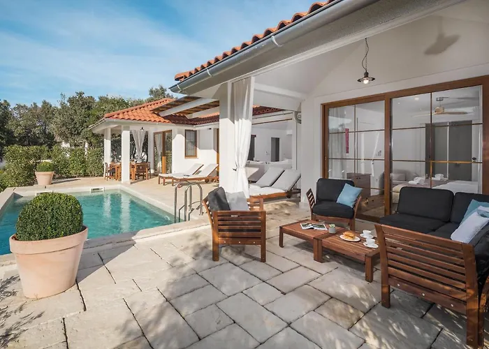 Luxury Glamping Beach Villas Porto Bus